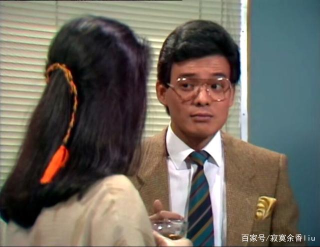 一个老戏骨:黄日华和苗侨伟,用他们的一生,为Hongkong警匪片写下最动人的注脚。+