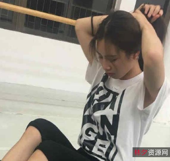 华裔素人大学萌妹,11.2G精彩资源等你来欣赏