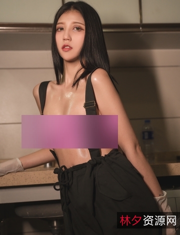 Cazi姬纪115张完美写真:颜值爆表,肌肤细腻粉嫩,手感诱人