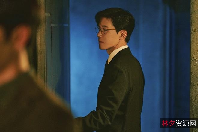 《迷网追凶》第一季:科技与惊悚的穿越之旅