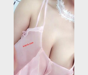 二次元狂热少女G级玩法，58G大合集：车灯、吃瓜剧情，让你深深被它的魅力吸引