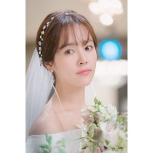 2021年韩国爱情/喜剧《新年快乐》HD1080韩语中字，韩志旼、林允儿等人主演，追求新年快乐！