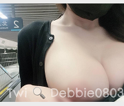 网红Debbie0803的日常穿搭指南