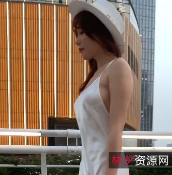 秀人网芝芝booty演绎:美丽的性感与活力,令人着迷的美丽魅力