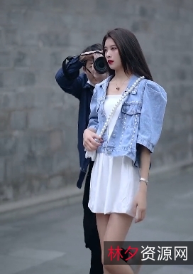 《珍贵绝版:兰兰鹿鹿交友真实经历,7V-2.5G资源,把美貌的价值发挥到极致!》