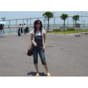 开放妻子安妮：勇敢面对挑战的真实故事