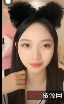 安娜·马克斯疯狂妹子漏B漏奶的视频精选：抖音快手网红身材性感探戈美貌惊艳全场