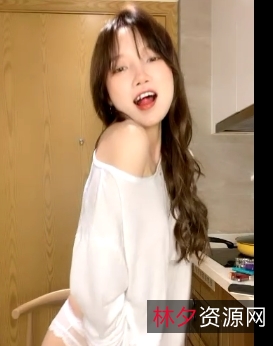 女主播一只奶包作品两部