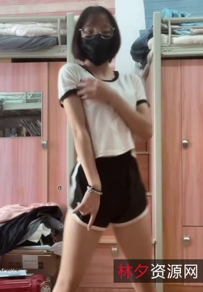 白色梦幻舞蹈系学生主播自选合集50V8.4G视频，百度盘B001-B700期B701期，解压密码aifuliji.mlaifuliji.tk，2345好压、Bandizip、RAR解压缩全能王、7Z压缩。