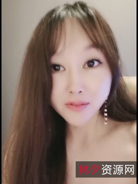 网红E杯舞姬♀舞6柒超性感抖馒头热舞合集：火辣舞姿、动感十足、抖馒头热舞