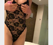 精选妻子雪玲儿：诱惑十足的黑丝X爱，1.8G高质量短视频等你来欣赏！