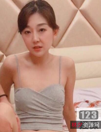 微胖女人爱酱mikic吖腿系列自娱自乐系列，23部视频，奥利给的花样让你惊叹！