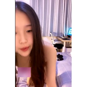《米兰达：金钱诱惑下的美女玩物》