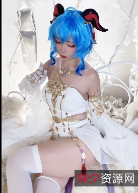 爆机少女喵小吉：古董店人偶，双子，最强冰雪组合，小吉的家政服务，长相思，灼灼其华，72小时，永久链接