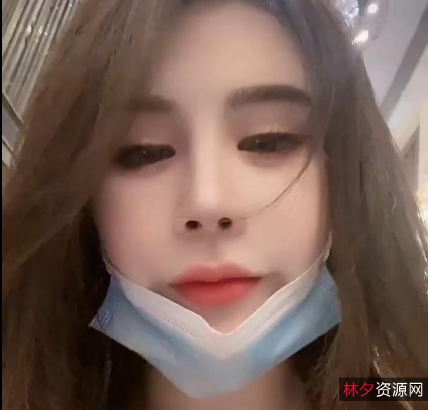 杭州女神RosesJoo熊系57V1.6G闺蜜大街遛狗抖音装