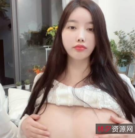 秀人网杨晨晨头牌视频：成熟女人风烧、车灯妹子2V704M狗头军师