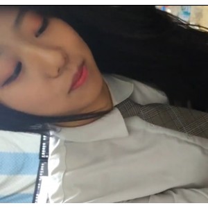 长发文静妹子男友宿舍打粑粑啪，2V302m百度盘