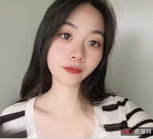 重庆奶茶店00后美女摄影师抠动百度盘