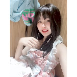 小雪反差婊比心陪玩资源合集[百度盘][23v+9.8g]