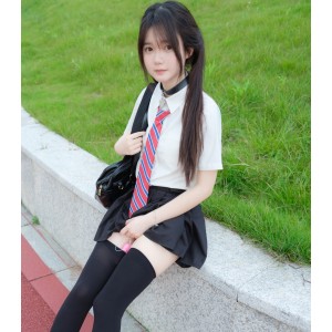 小恩黑丝10G1v多人游+10百度盘