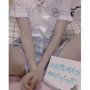 推特桐桐想喝牛奶作品四部：妹子苗条粉嫩致敬精选