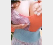 1.抖音网红直播间违规封号甄选，保障资源合规2.抖音直播间违规惩罚，保护用户游戏体验3.抖音女主播违规封号，举报打赏大哥4.抖音直播间违规删除，维护平台秩序