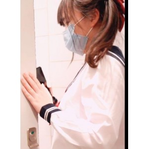 工口糯米姬超市厕所1V1G视频曝光！穿着JK遭色M跟踪，全网骂男主老B嚯嚯