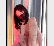 半糖美女主播前任三秒露脸自拍，时长2小时55分，身材极好颜值抗打，超白嫩S级