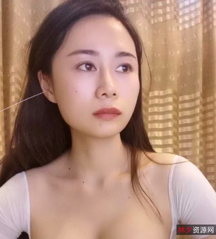 柚子君高端私密群：1-21季83.7g内部福利，收藏失效查看权限