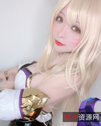 《Sola酱：双马尾少女与灵体老头的不甘心村庄故事》