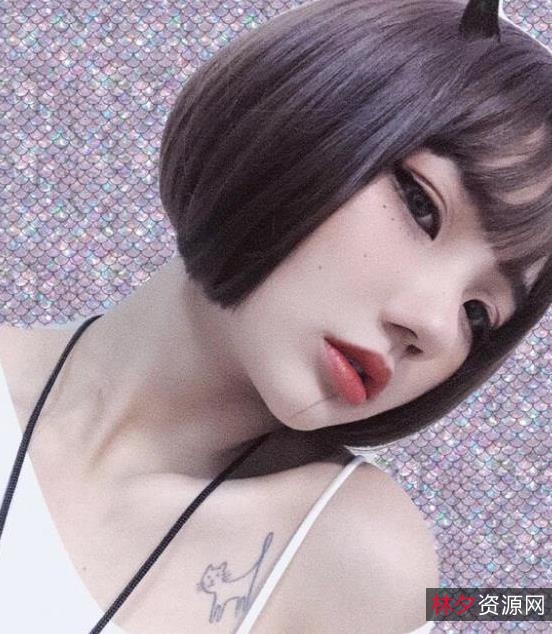 妖艳网红九狐仙夏总李婉婷精品资源合集1.5G,直播视频惊艳绅士眼!