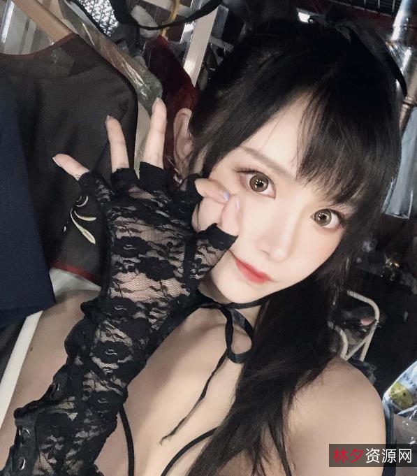 Twitter女神小鹿酱资源合集，4.8G照片视频一网打尽！