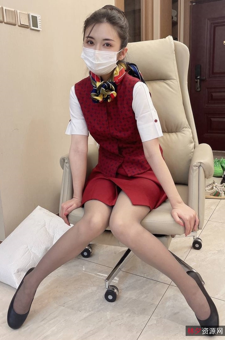 终极反差指教大合集:海盗船长的147部2V视频,12GB附件下载