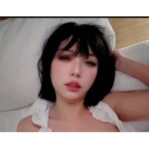 高颜值傻女黑猫露娜酱：9部作品视频大放送！