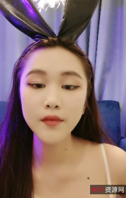 新人女神韩幼猫：收藏百度ED2K，11v26.9g视频大放异彩