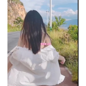 露娜Luna000：户外展示达人，收藏491个视频，新增7v