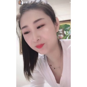 疯狂抖音：明星直播故意展示性感热裤，永久链接失效补
