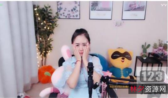 斗鱼美少女主播天晴私拍合集,高挑身材舞蹈唱歌,共27集21.4G