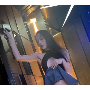 佳多饱人前女神小狗视频合集10.7g精彩补充，2021年新增露脸展示，收藏量达441