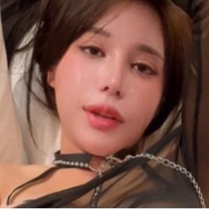 BJ徐婉万元定制无保护自拍合集4V835M，颜值超高近距离拍摄