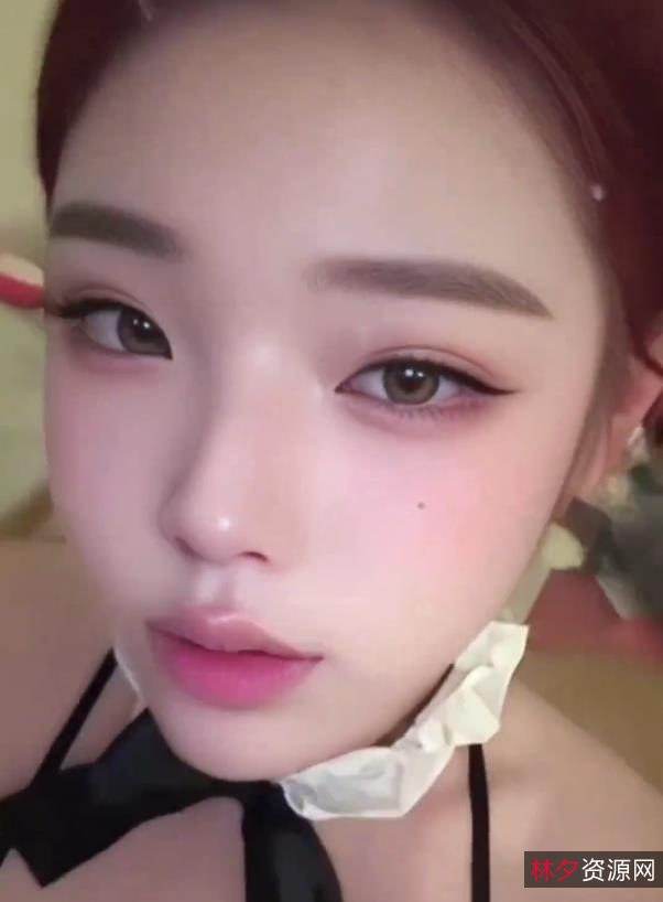 推特童颜天花板TS鱼籽仙女棒特写合集1V500M，完整棒棒糖秀！