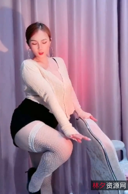 性感快手小野猫依依sir最新合集8V143M，文件多重压缩，长久有效