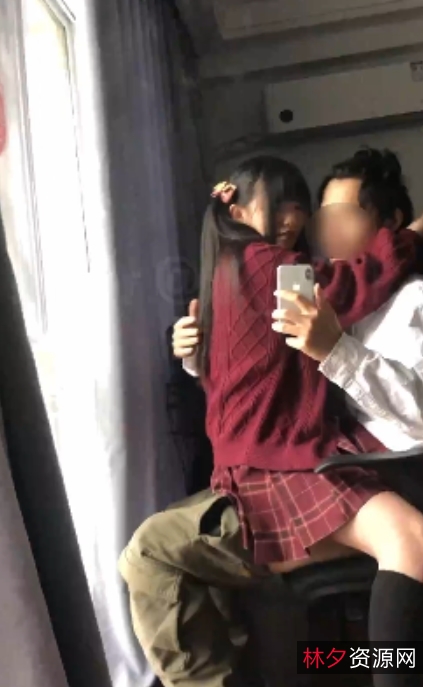 推特山楂树妹子高清合集3部200M劲爆