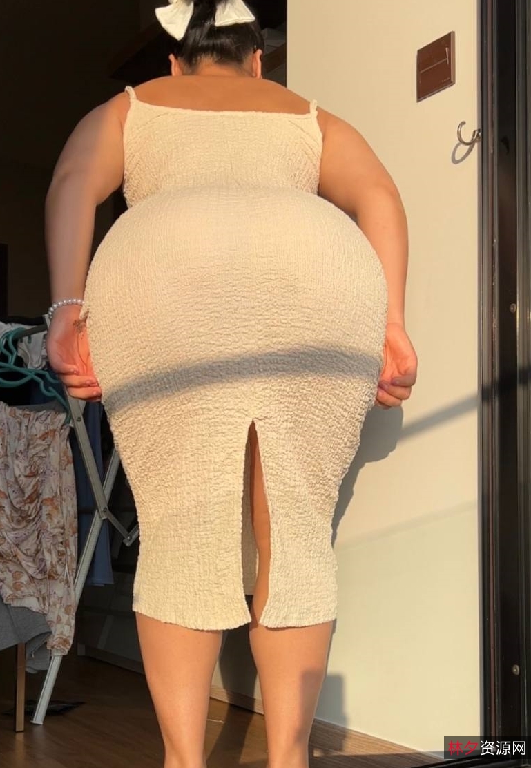 微博路丹居家舞蹈合集106部4G这御姐太会扭了