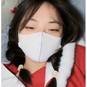 抖音小奈绝密展示46部COS视频14.8G丰腴天花板