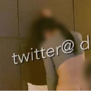 Sugar某推TS闺蜜视频1V2.9G太感觉了