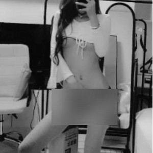 福利姬狐仙大人户外合集16部24.7G太惹火